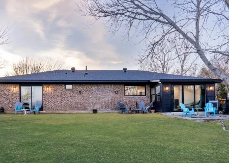 choctaw exterior rear post 1